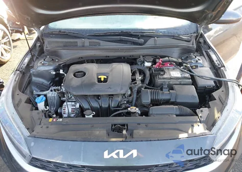 2023 Kia Forte Lxs z USA, uszkodzony, nr VIN 3KPF24AD6PE647341